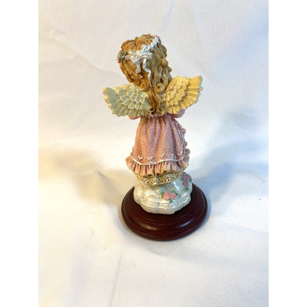 house of lloyd christmas around the world the giving angel figurine - Picture 3 of 9